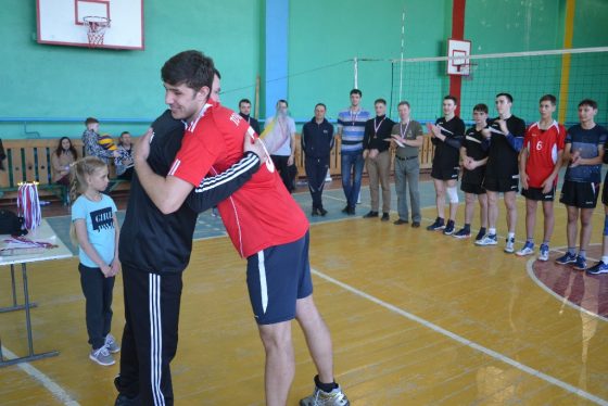 Традиционный краевой турнир по волейболу среди мужских команд.